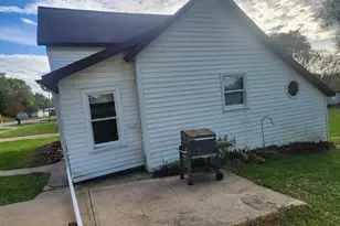 617 Center St, Wonewoc, WI 53968 - Photo 7