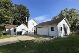 102 S Chatham St, Janesville, WI 53548 - Photo 15