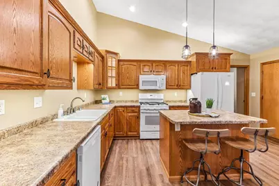 401 Bretts Way, Orfordville, WI 53576 - Photo 13