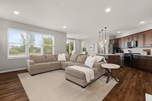 2372 Leopold Way, Sun Prairie, WI 53590 - Photo 7