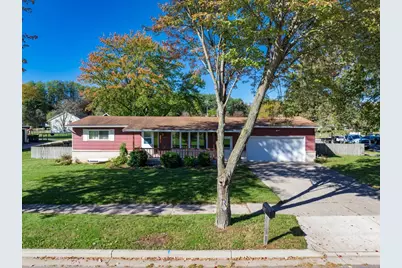 1151 N Dewey Avenue, Reedsburg, WI 53959 - Photo 3