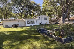 2421 S Dewey Ave, Beloit, WI 53511 - Photo 25