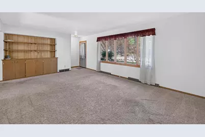 372 E Lincoln Street, Oregon, WI 53575 - Photo 3