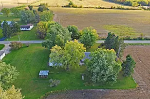 846 Taylor Rd, New Lisbon, WI 53950 - Photo 3
