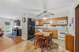 1120 E Circle Dr, Beaver Dam, WI 53916 - Photo 7