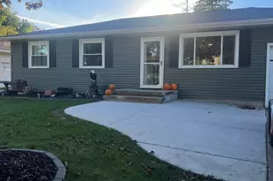 1120 E Circle Dr, Beaver Dam, WI 53916 - Photo 1