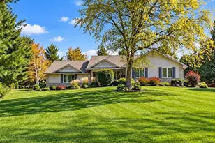 5106 Monarch Cir, Beloit, WI 53511 - Photo 1