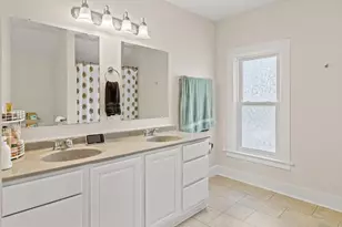 320 E Marion St, Portage, WI 53901 - Photo 17