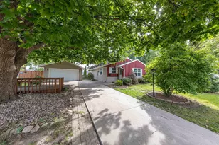 2131 S Pine St, Janesville, WI 53546 - Photo 1