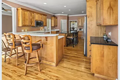 902 Winding Way, Madison, WI 53562 - Photo 29