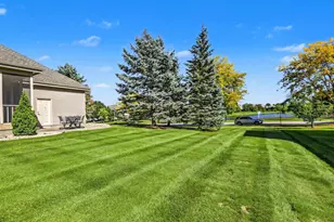 902 Winding Way, Madison, WI 53562 - Photo 9