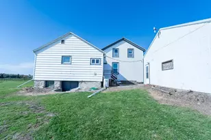 N3089 E Rock River Rd, Waupun, WI 53963 - Photo 9