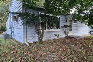 327 Hitchcock St, Baraboo, WI 53913 - Photo 23