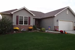 3672 91st Pl, Sturtevant, WI 53177 - Photo 1
