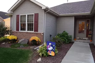 3672 91st Pl, Sturtevant, WI 53177 - Photo 3