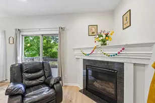 2967 Kentville Dr, Sun Prairie, WI 53590 - Photo 9