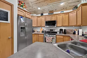 W8296 Royal Oaks Dr, Wautoma, WI 54982 - Photo 9