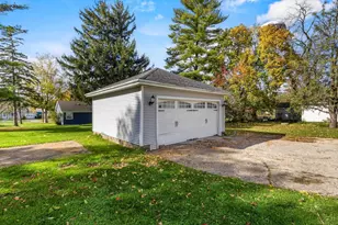 213 S College Ave, Fox Lake, WI 53933 - Photo 3