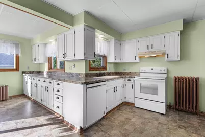 213 S College Avenue, Fox Lake, WI 53933 - Photo 7