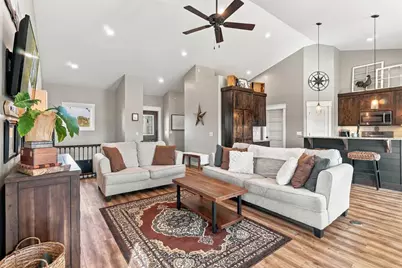 2085 Branch Road, Sun Prairie, WI 53590 - Photo 9