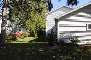 7141 E Valley Ridge Dr, Madison, WI 53719 - Photo 3