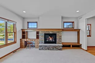 2013 Fieldstone Blvd, Prairie Du Sac, WI 53578 - Photo 17