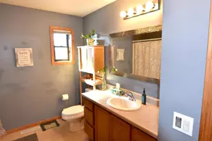 224 S Musket Ridge Dr, Sun Prairie, WI 53590 - Photo 7
