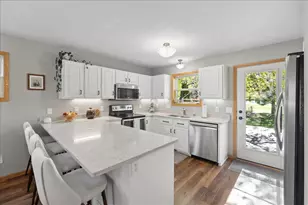 7235 Arctic Fox Dr, Madison, WI 53719 - Photo 7