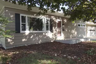 1046 N Ringold St, Janesville, WI 53545 - Photo 3