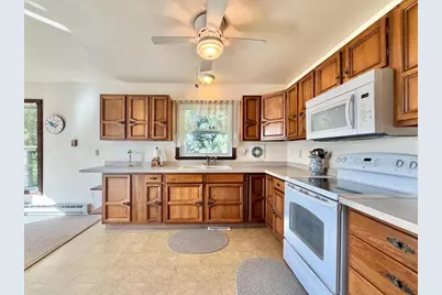 8647 E State Road 67, Clinton, WI 53525 - Photo 7