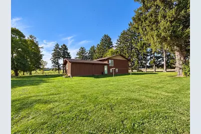 8647 E State Road 67, Clinton, WI 53525 - Photo 23