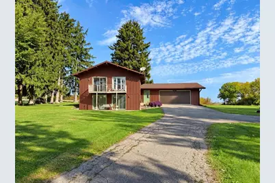 8647 E State Road 67, Clinton, WI 53525 - Photo 1