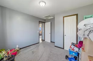 528 S Main St, Juneau, WI 53039 - Photo 17
