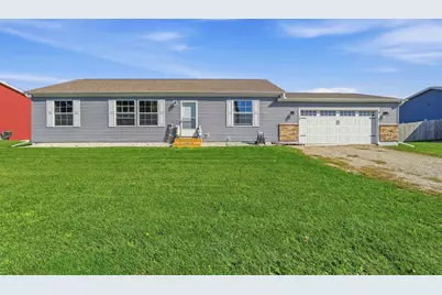 528 S Main Street, Juneau, WI 53039 - Photo 1