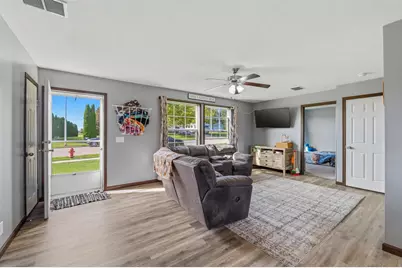 528 S Main Street, Juneau, WI 53039 - Photo 3