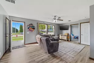 528 S Main St, Juneau, WI 53039 - Photo 3