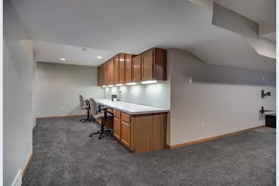 1098 Lori Lane, Sun Prairie, WI 53590 - Photo 25