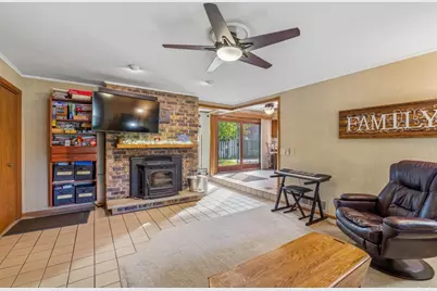 104 Edgevale Circle, Beaver Dam, WI 53916 - Photo 17