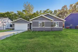 902 Garity St, Jefferson, WI 53549 - Photo 1