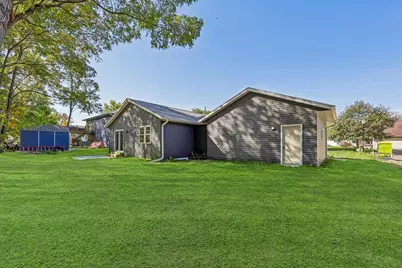 902 Garity Street, Jefferson, WI 53549 - Photo 3