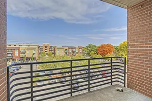 555 S Midvale Blvd, Madison, WI 53711 - Photo 9