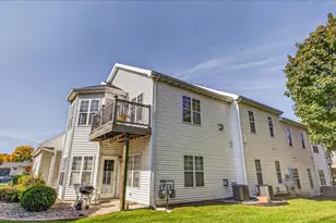 712 Dunn Ave, Oregon, WI 53575 - Photo 9