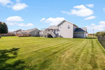 2645 Jerry Thomas Parkway, Beloit, WI 53511 - Photo 39