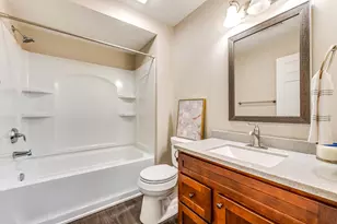 2127 Luann Ln, Madison, WI 53713 - Photo 19