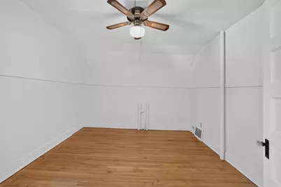 2122 Center Avenue, Madison, WI 53704 - Photo 31