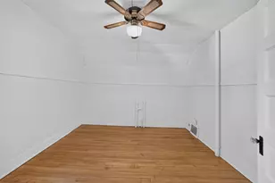 2122 Center Ave, Madison, WI 53704 - Photo 31