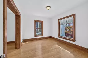 2122 Center Ave, Madison, WI 53704 - Photo 7