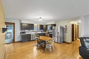 1144 3rd St, Baraboo, WI 53913 - Photo 3