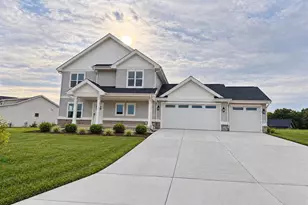 4064 Whistle Rock Cir, DeForest, WI 53532 - Photo 1