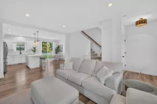 921 Quaking Aspen Rd, Madison, WI 53593 - Photo 5